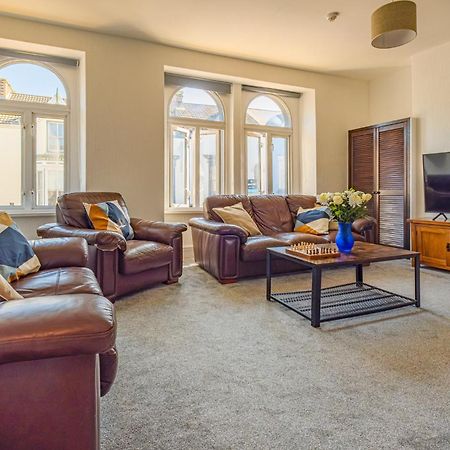 Castleview Coastal Comfort With 2 Parking Spaces Oystermouth Eksteriør billede