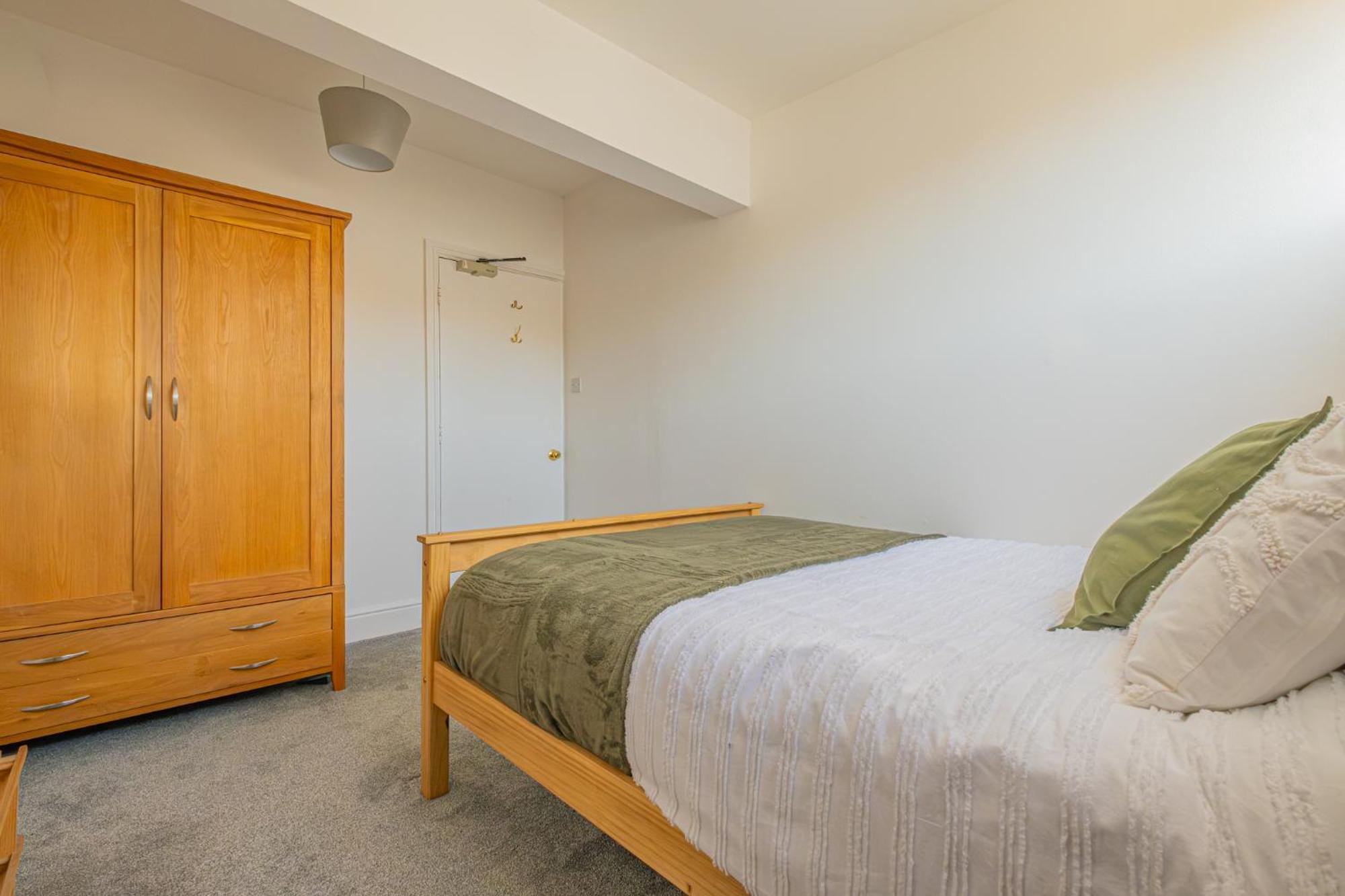 Castleview Coastal Comfort With 2 Parking Spaces Oystermouth Eksteriør billede