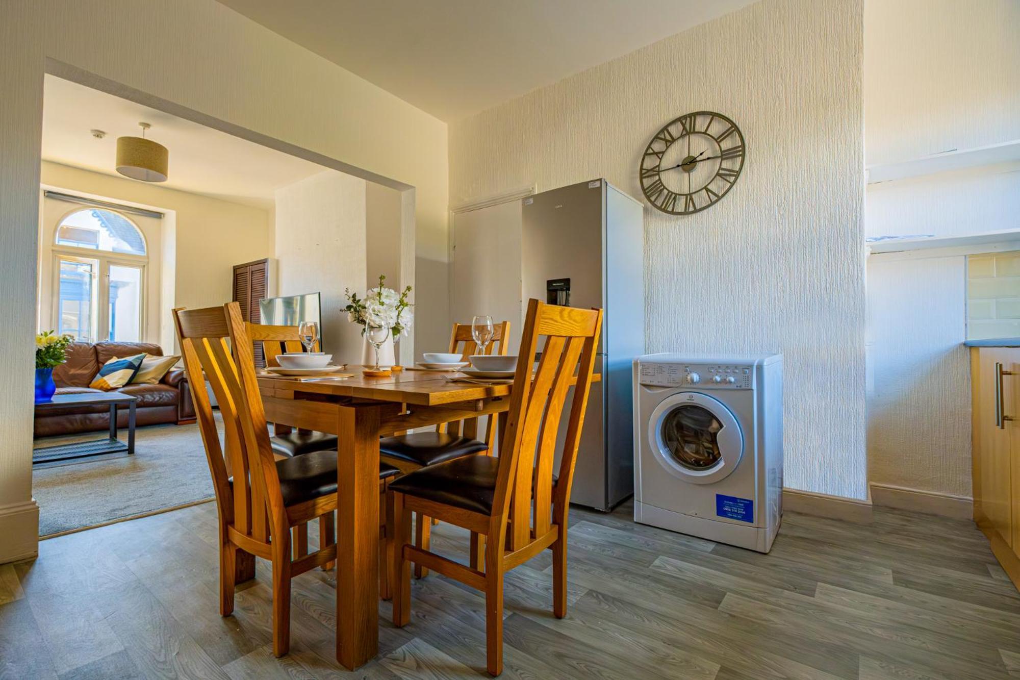 Castleview Coastal Comfort With 2 Parking Spaces Oystermouth Eksteriør billede