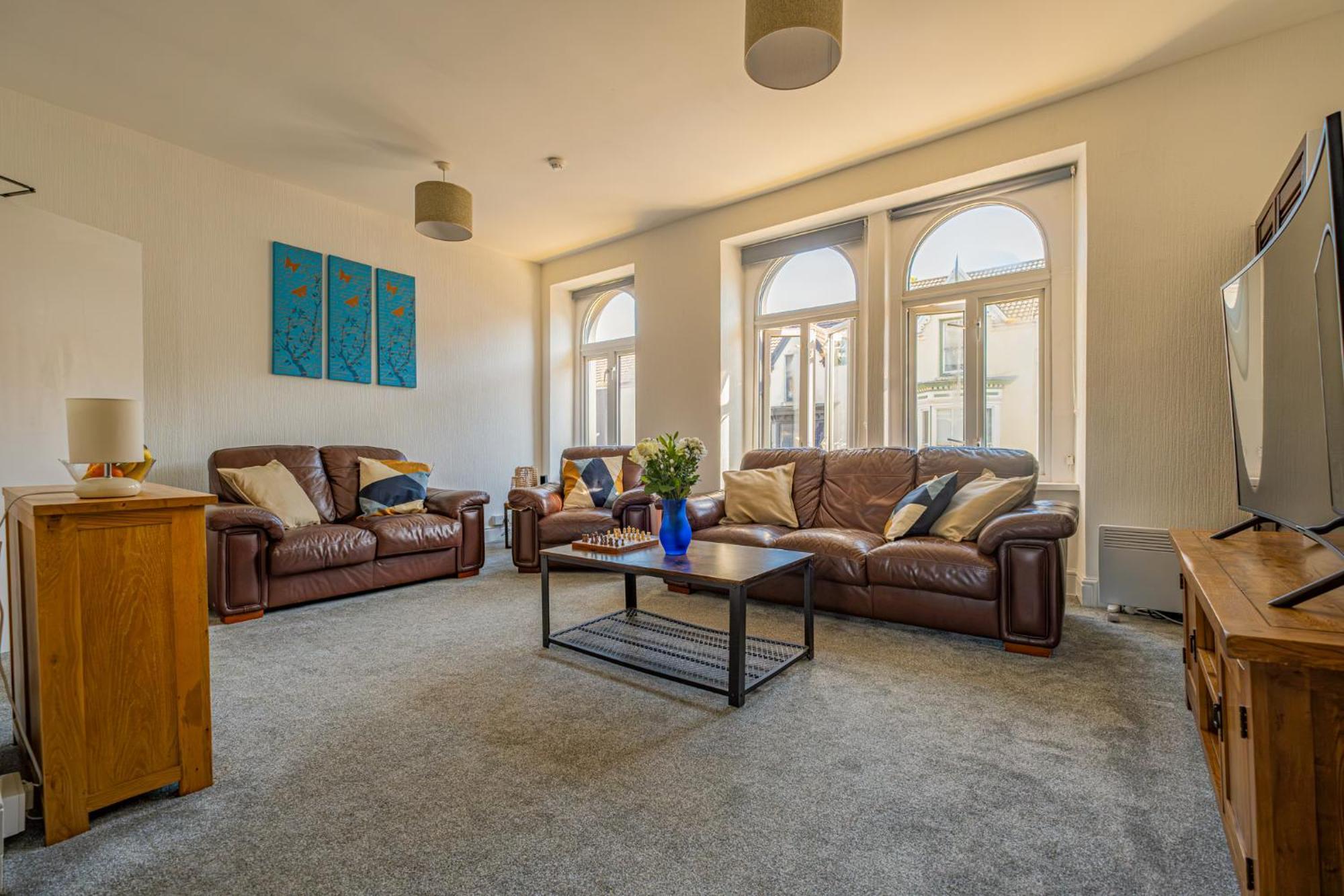Castleview Coastal Comfort With 2 Parking Spaces Oystermouth Eksteriør billede